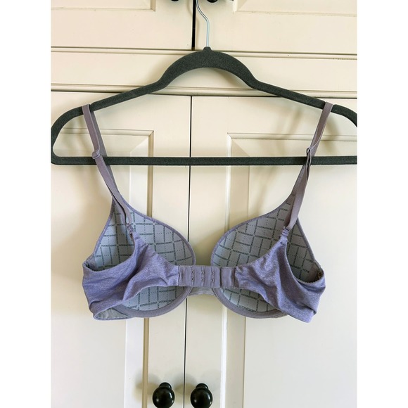 Victoria's Secret Purple Padded Perfect T-Shirt Bra Size 32C Gently PreLoved - Picture 2 of 5